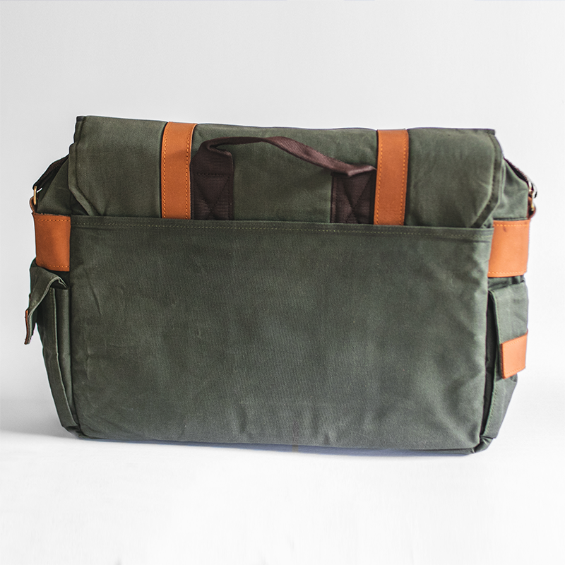 Rennell Camera Messenger Bag
