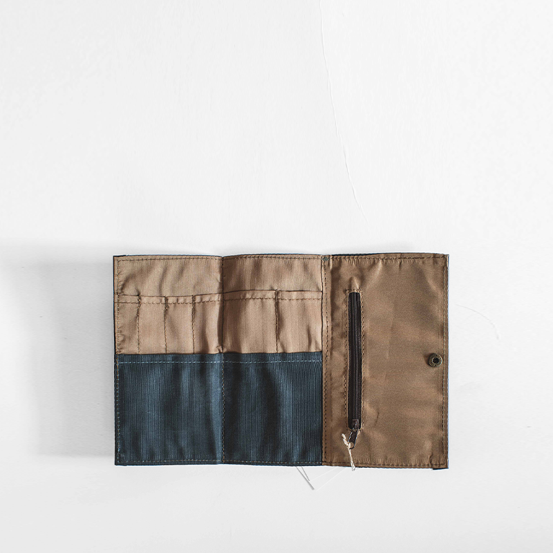 Cadden Trifold Organizer