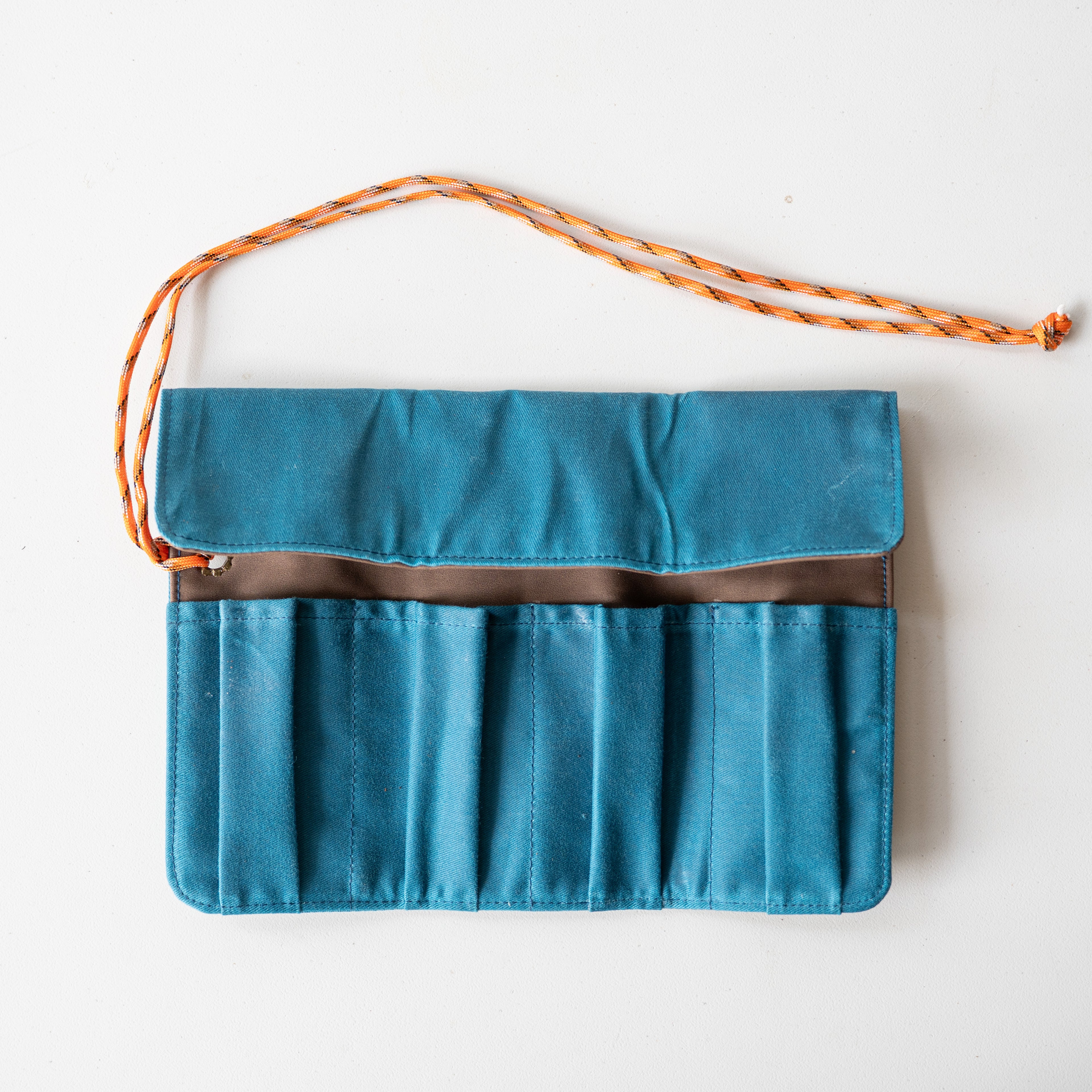 Barrie Roll Organizer Pouch