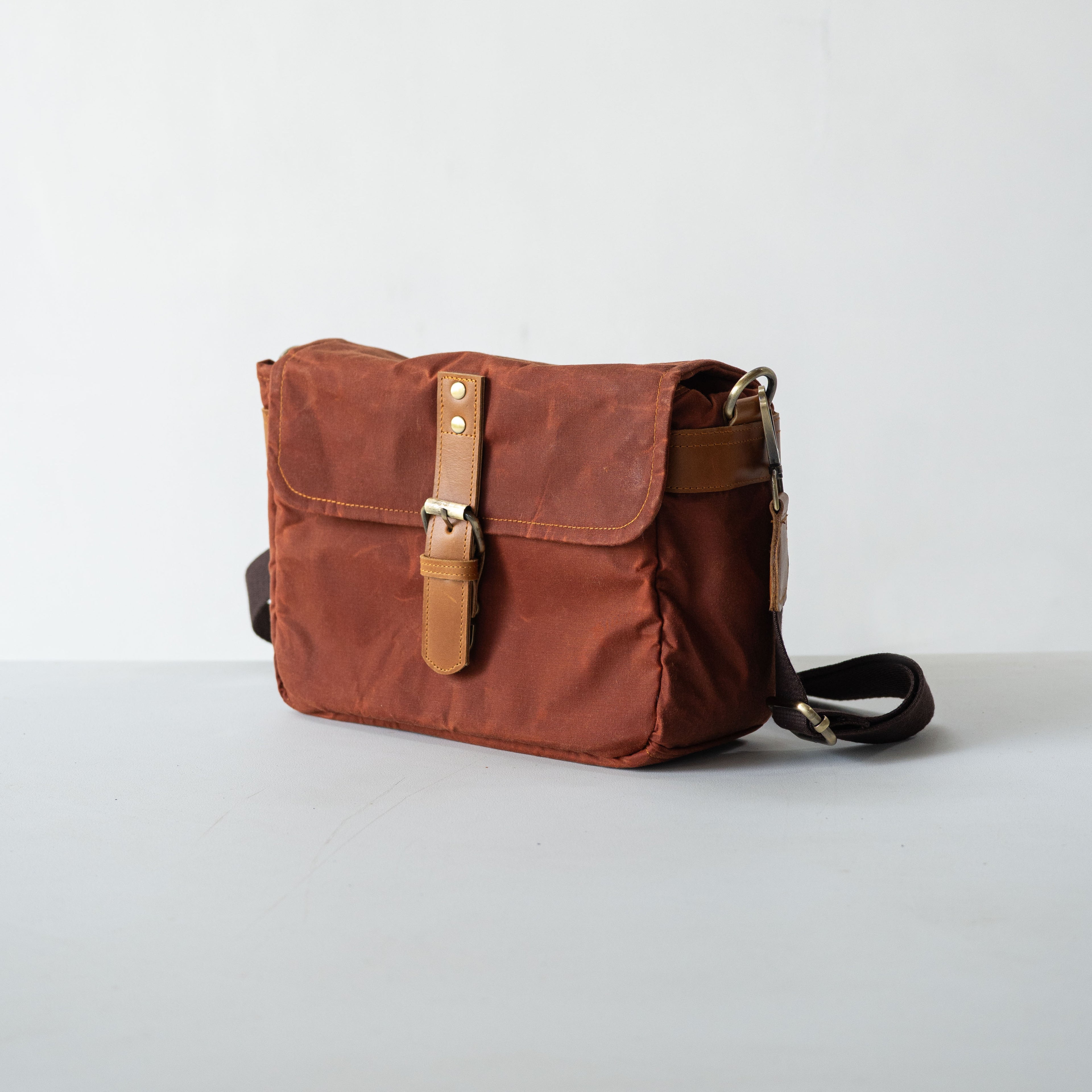 Harvey Camera Sling Bag