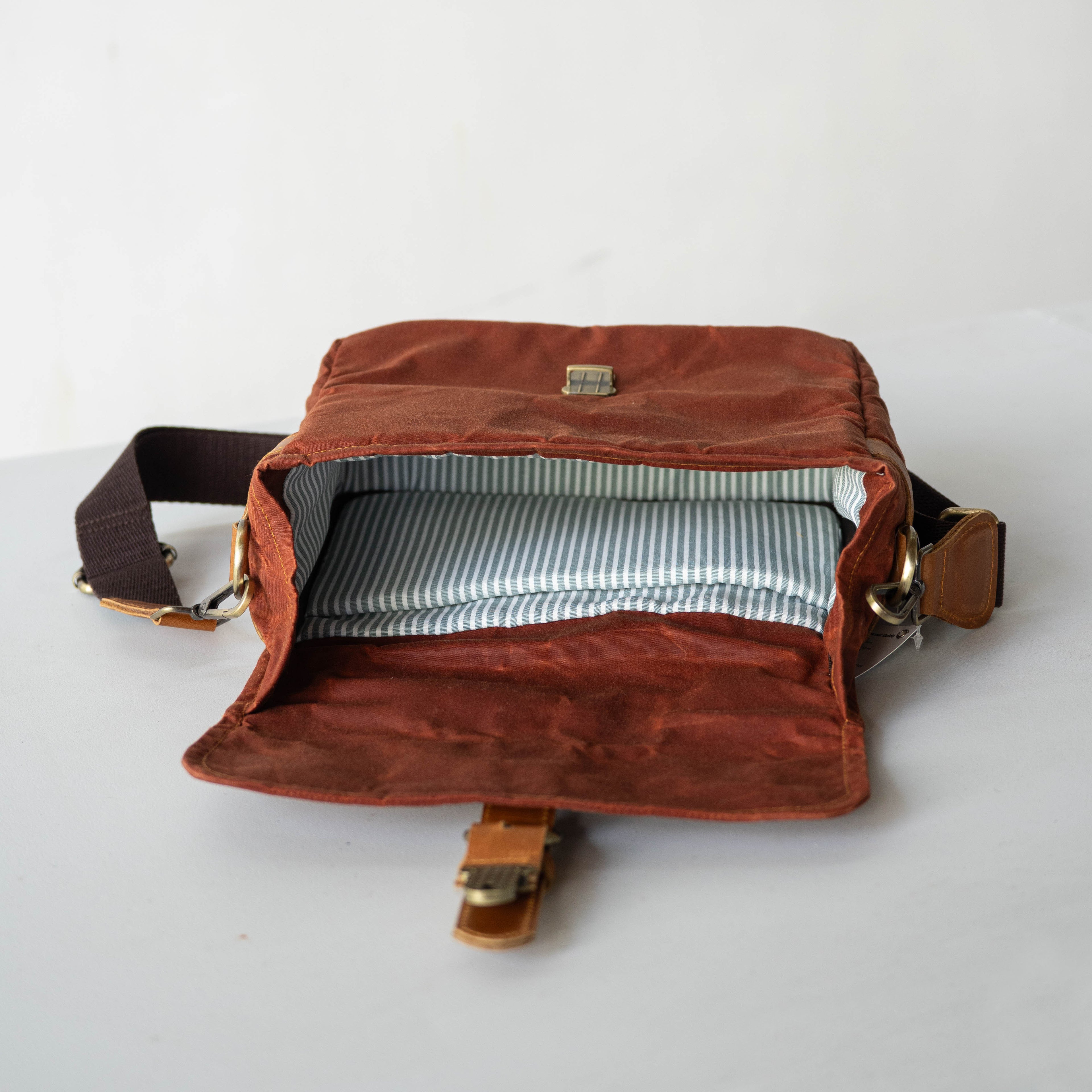 Harvey Camera Sling Bag