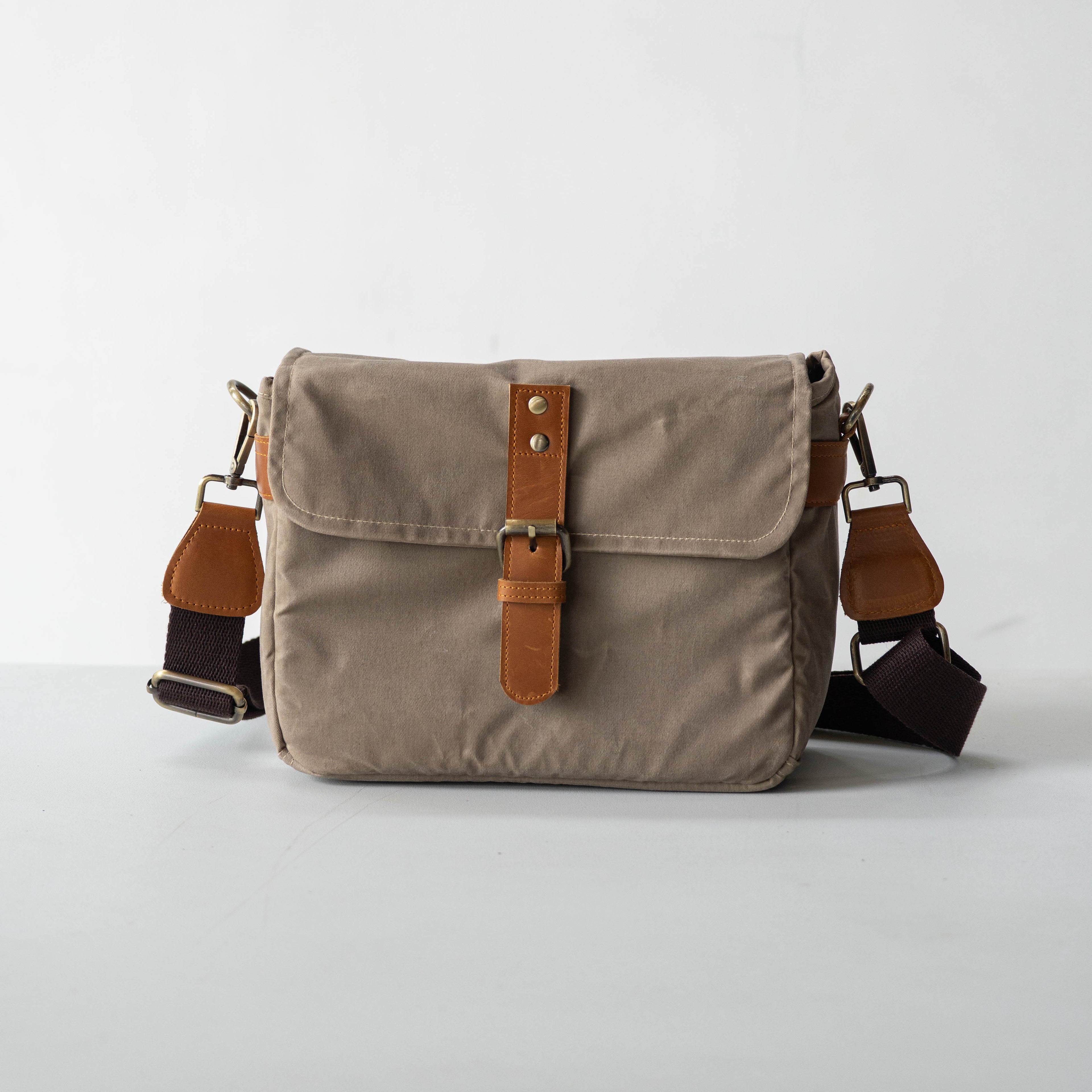 Harvey Camera Sling Bag