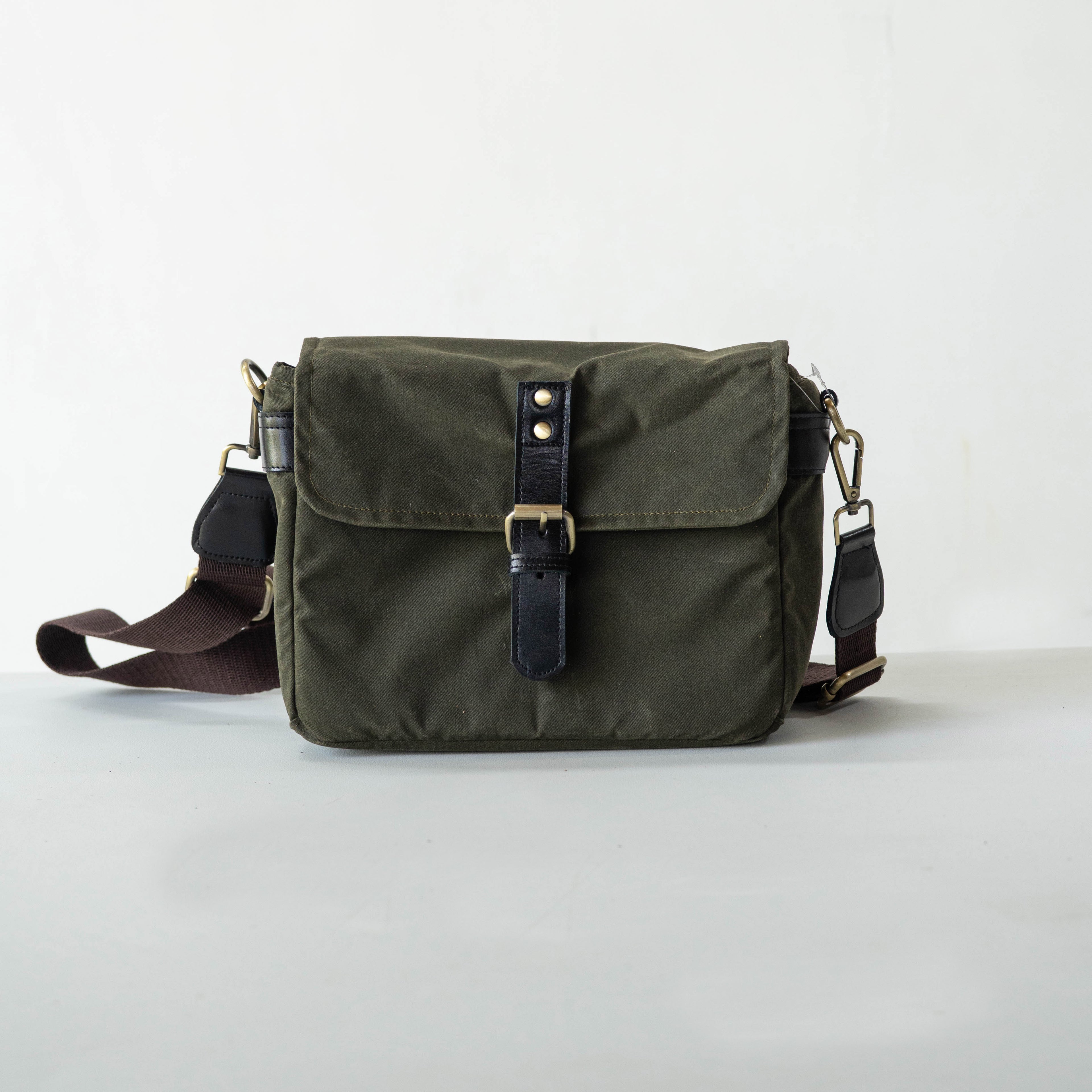 Harvey Camera Sling Bag