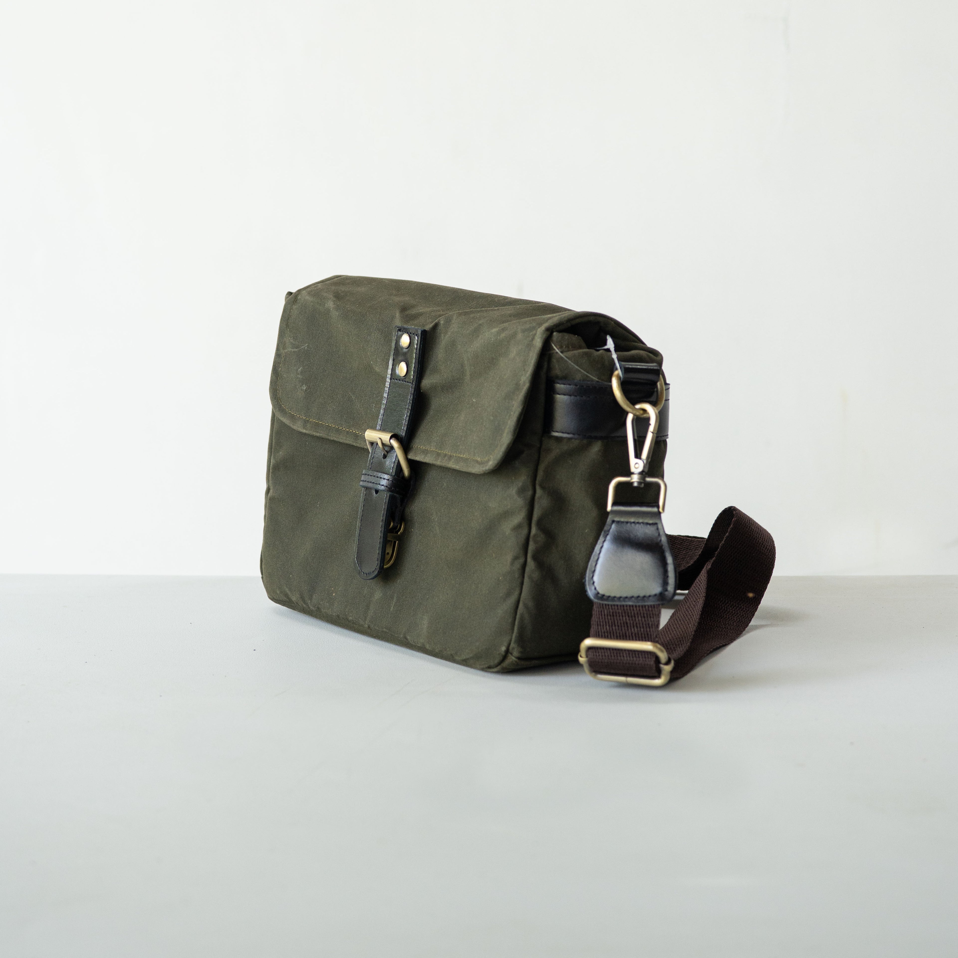 Harvey Camera Sling Bag