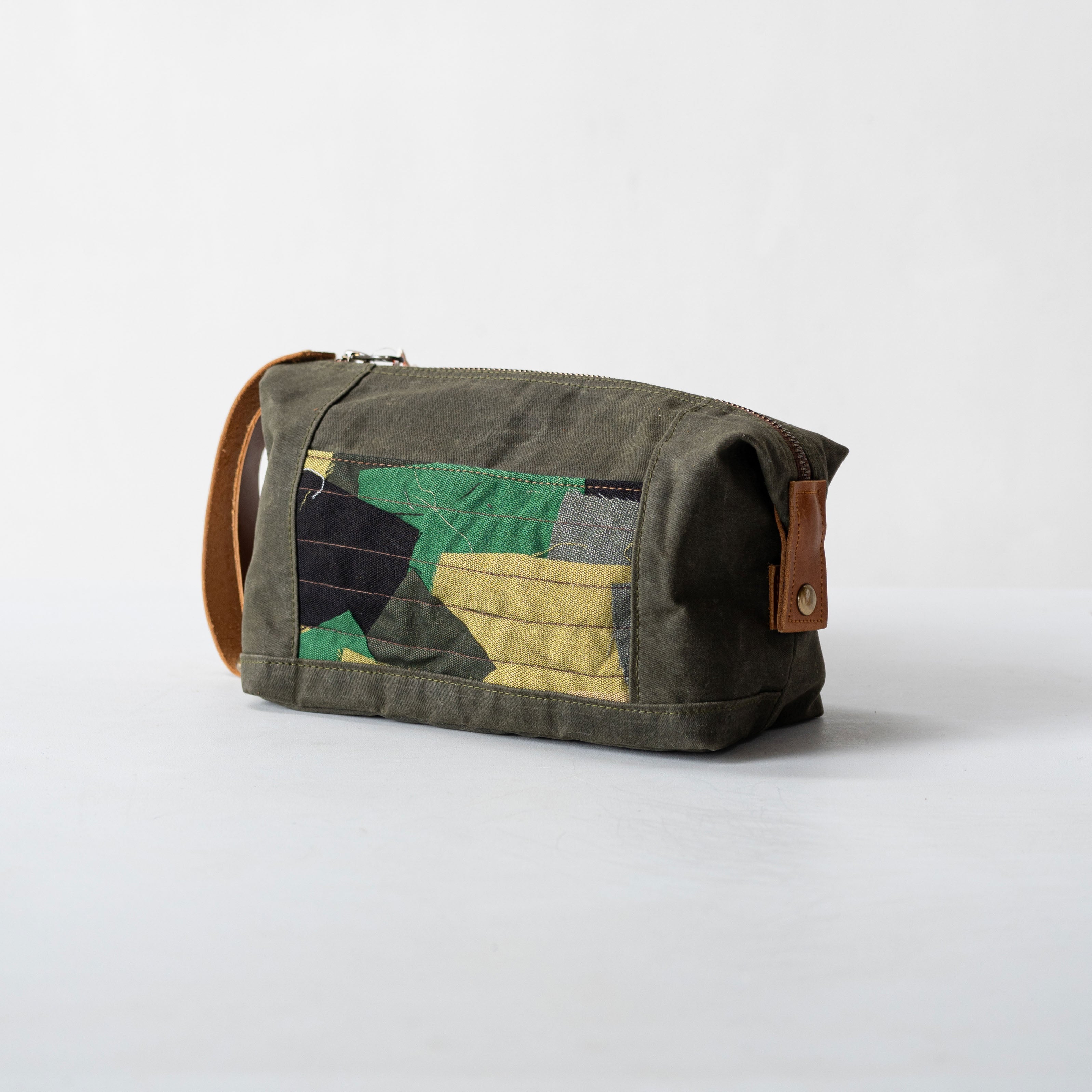 RIOTASO X GOUACHE DOPP KIT