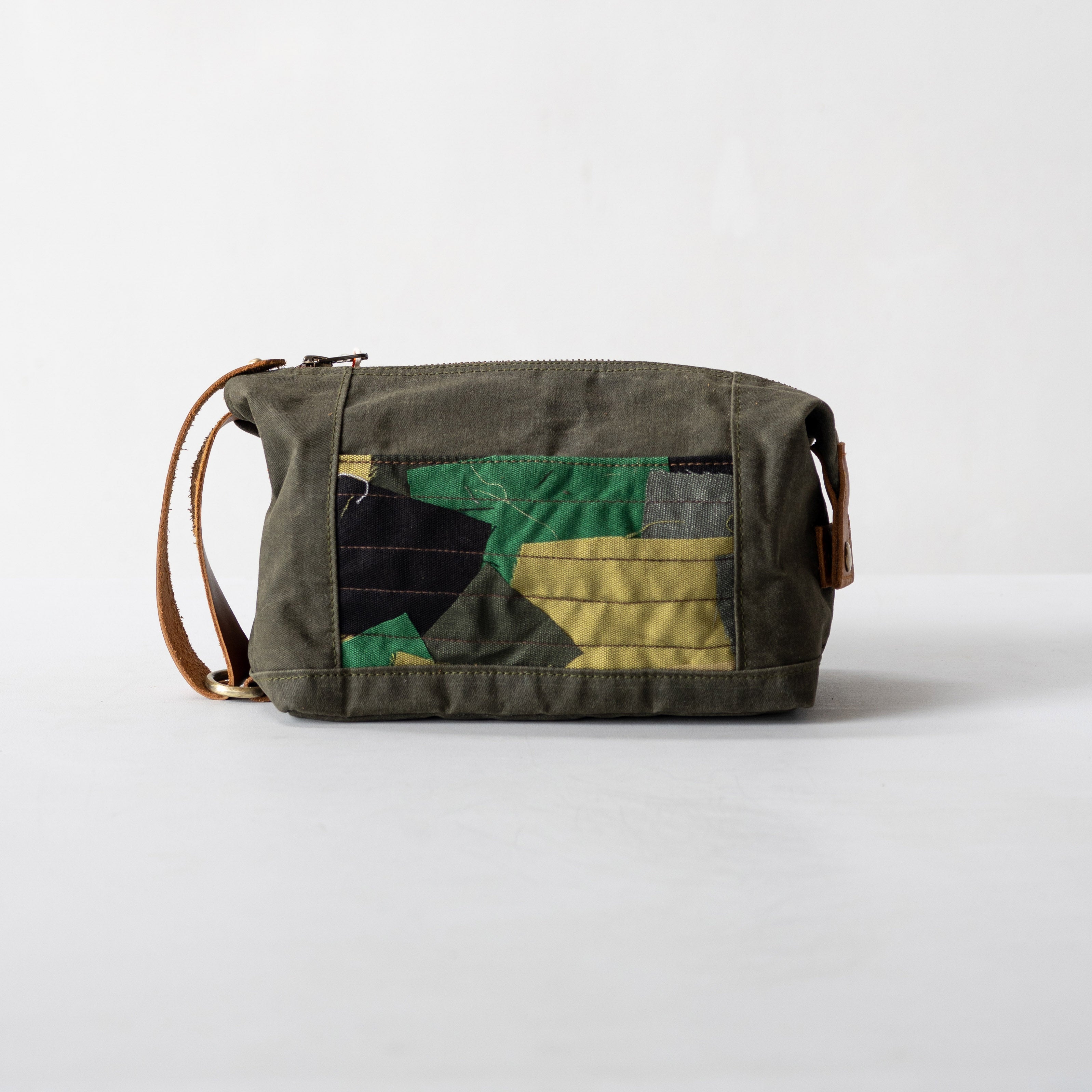 RIOTASO X GOUACHE DOPP KIT
