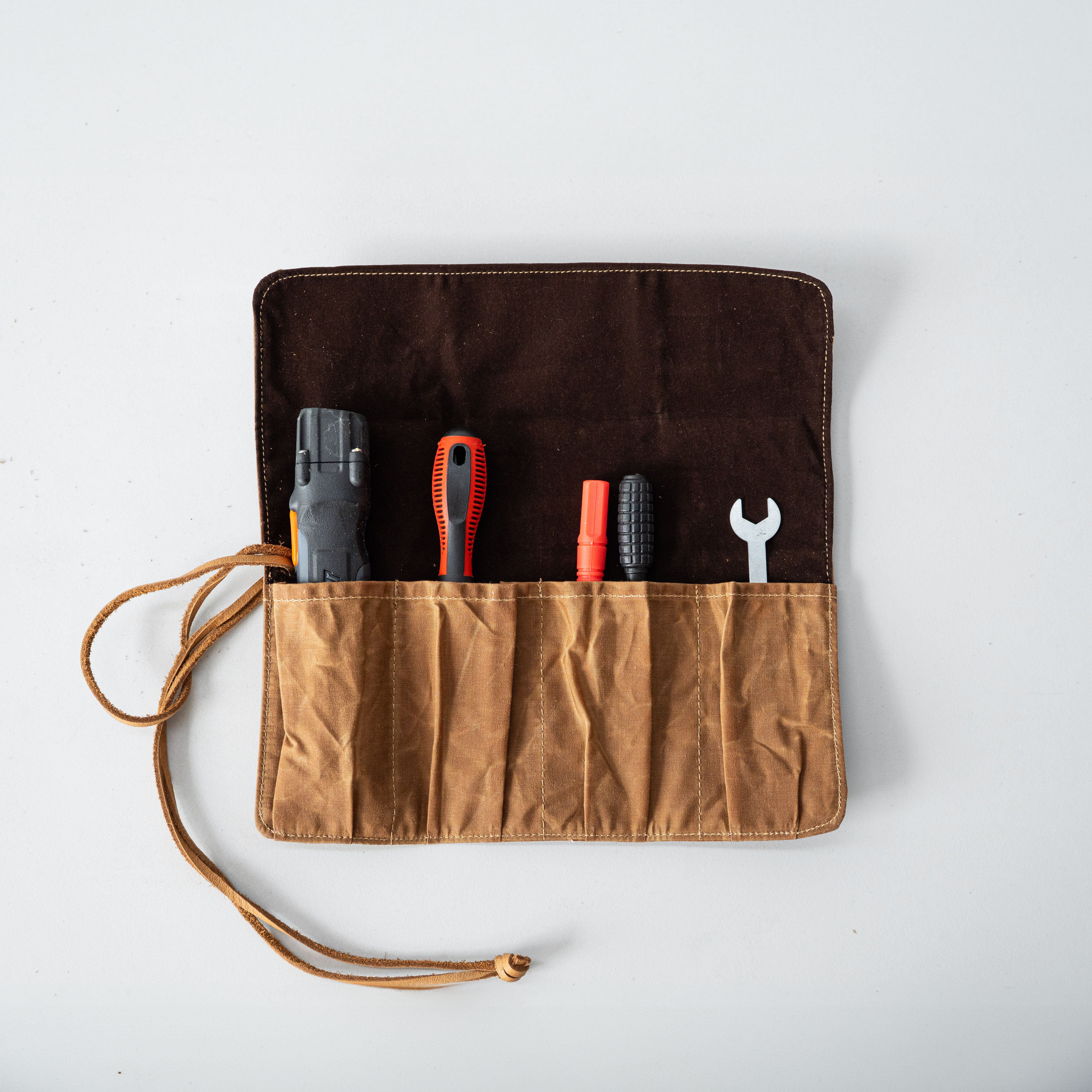 Gouache Waxed Canvas Barrie Organizer Roll Pouch