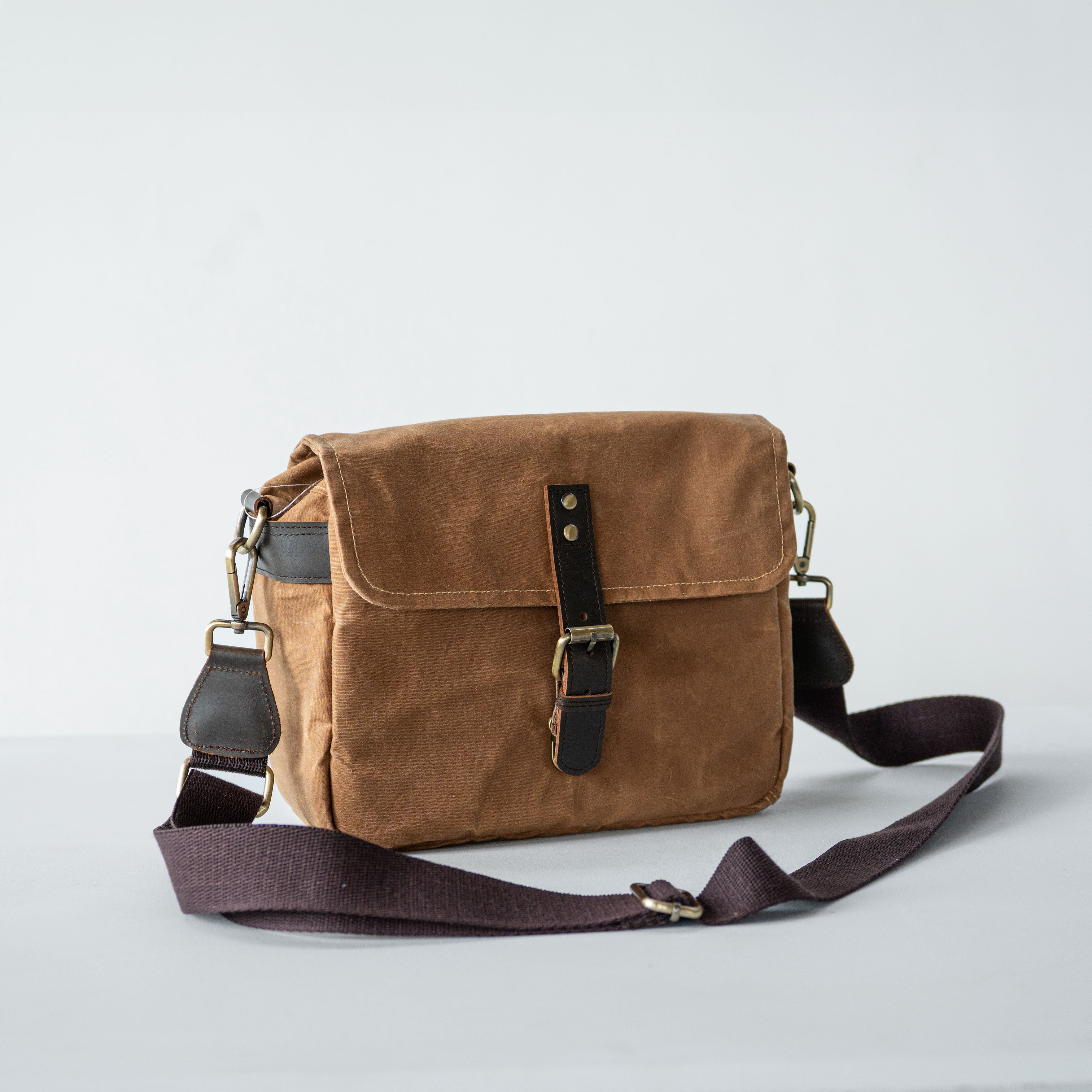 Gouache Waxed Canvas Harvey Camera Sling Bag