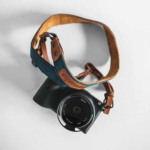 Review: Gouache Camera Bag and Camera Strap